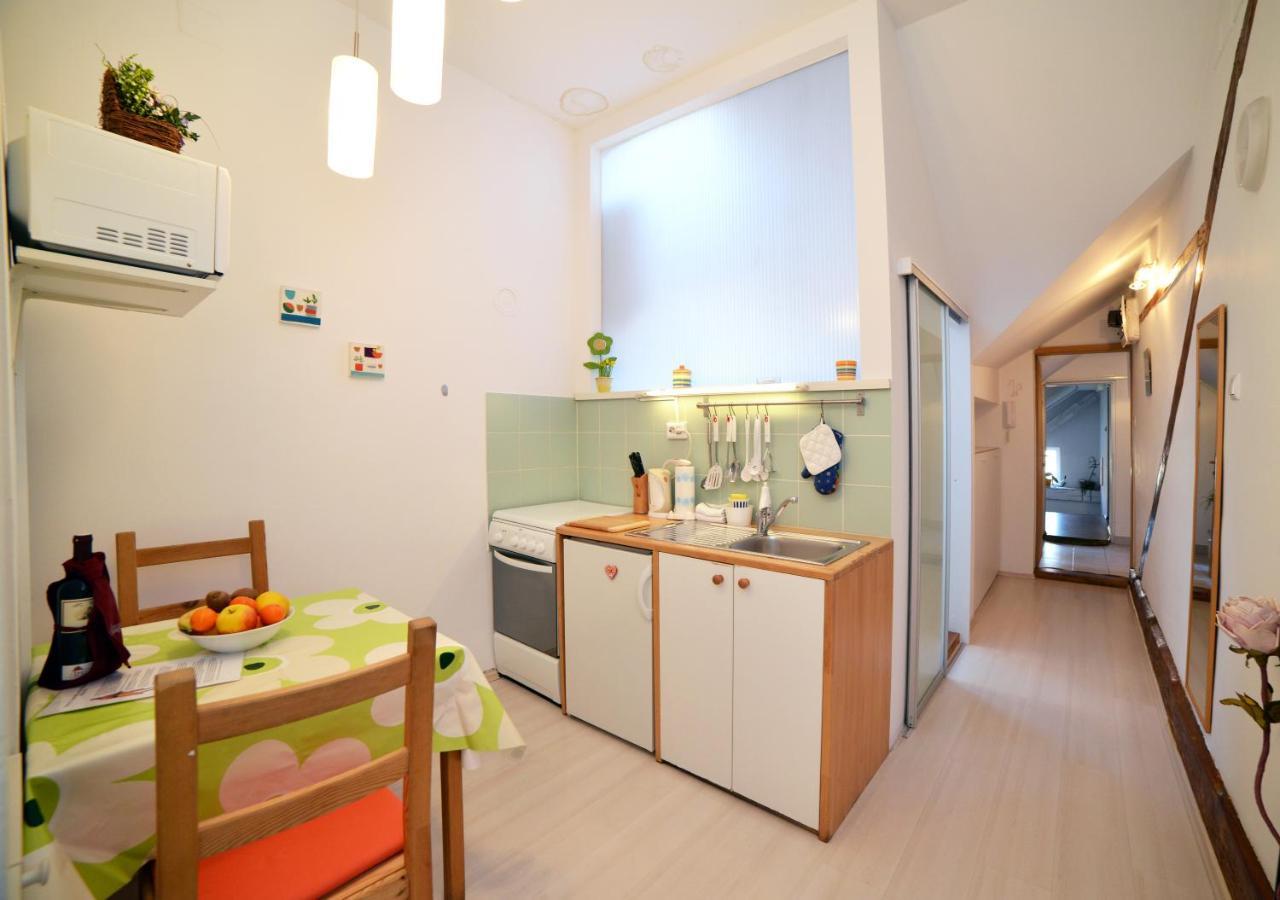 Studio Apartment White Загреб Екстер'єр фото